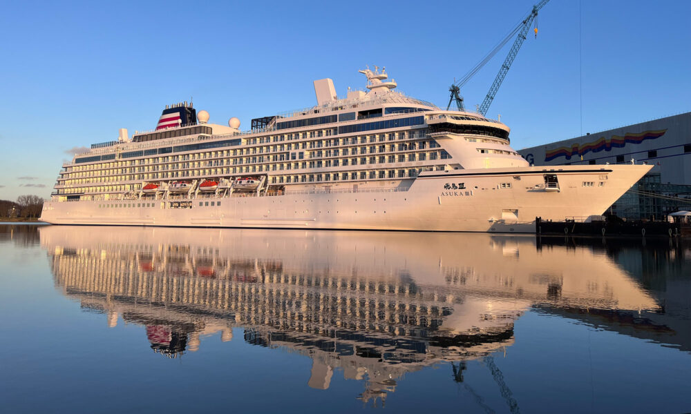 ASUKA III in der Meyer Werft Papenburg