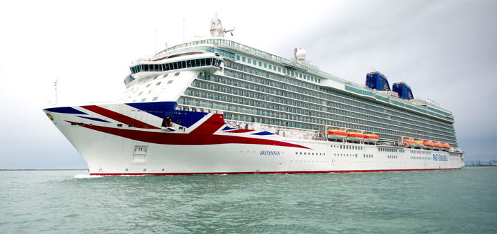 Kreuzfahrtschiff Britannia wird von Königin Elisabeth II. in