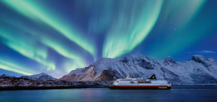 Nordlichter mit Hurtigruten