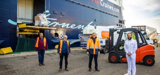 Lebensmittelspende der Mein Schiff 1 in Kiel