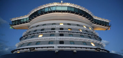 Blick auf die Brücke der Mein Schiff Relax