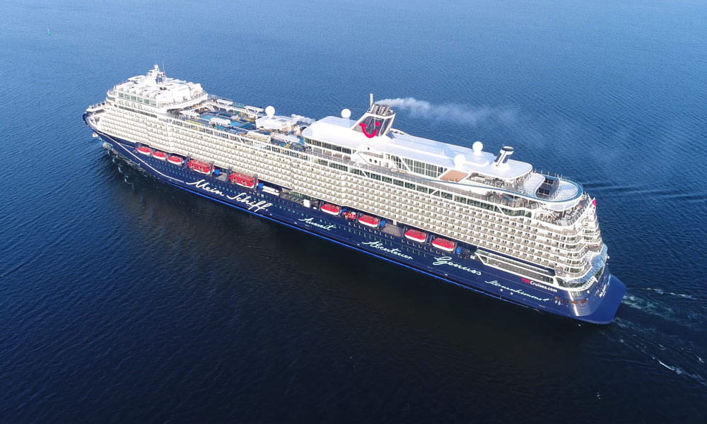 Die Neue Mein Schiff 1 Kreuzfahrtpiraten